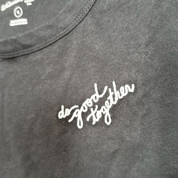 Universal Thread Do Good Together Tee - Picture 2 of 4